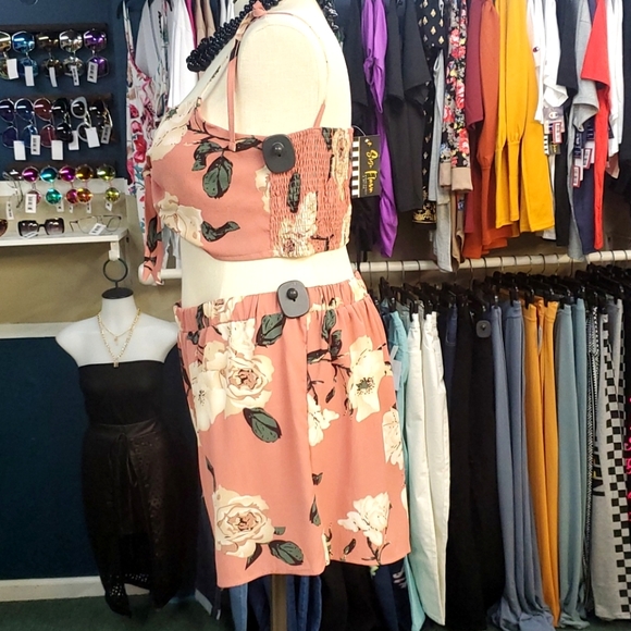 🔥 2 PC Bra Top Short Set!! 🔥 - Picture 4 of 5